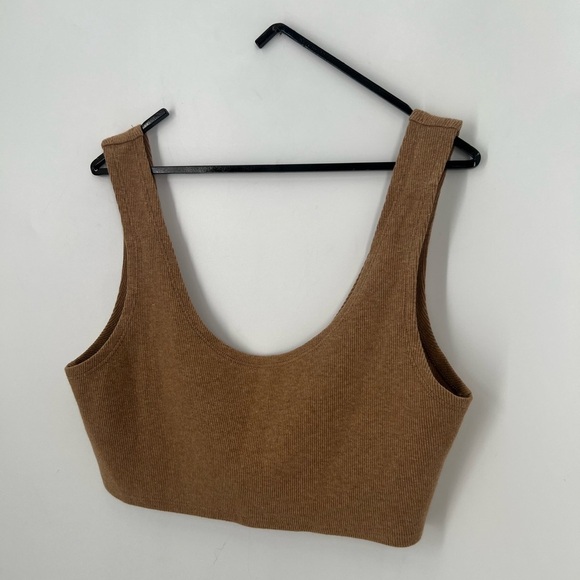 So Elly Camel Hair Blend Ribbed Knit Cropped Tank Top - Picture 3 of 7